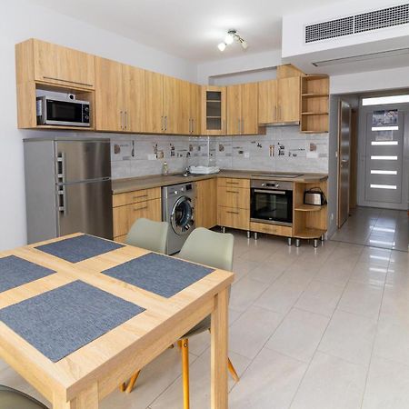 Tisza Panzio Es Apartman Тисауйварош Екстериор снимка
